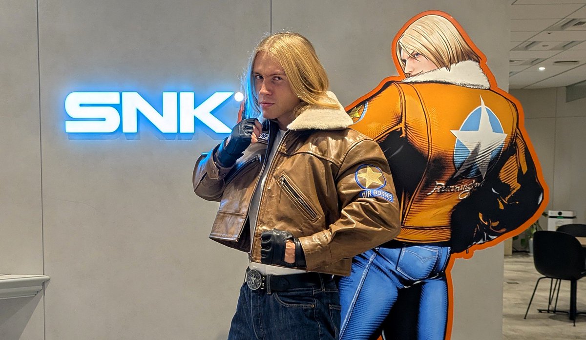NeoGeoWolf's tweet photo. Last Monday, I had the incredible privilege of being invited by @MaxxClark from @SNKPofficial_jp to visit SNK’s two offices in Meguro, Tokyo.

For a humble cosplayer like me, it truly felt like a holy grail moment.

Thank you, Maxx. I'm so grateful to you!

#SNK
#cosplay
#FGC https://t.co/mlrtJhyTyn