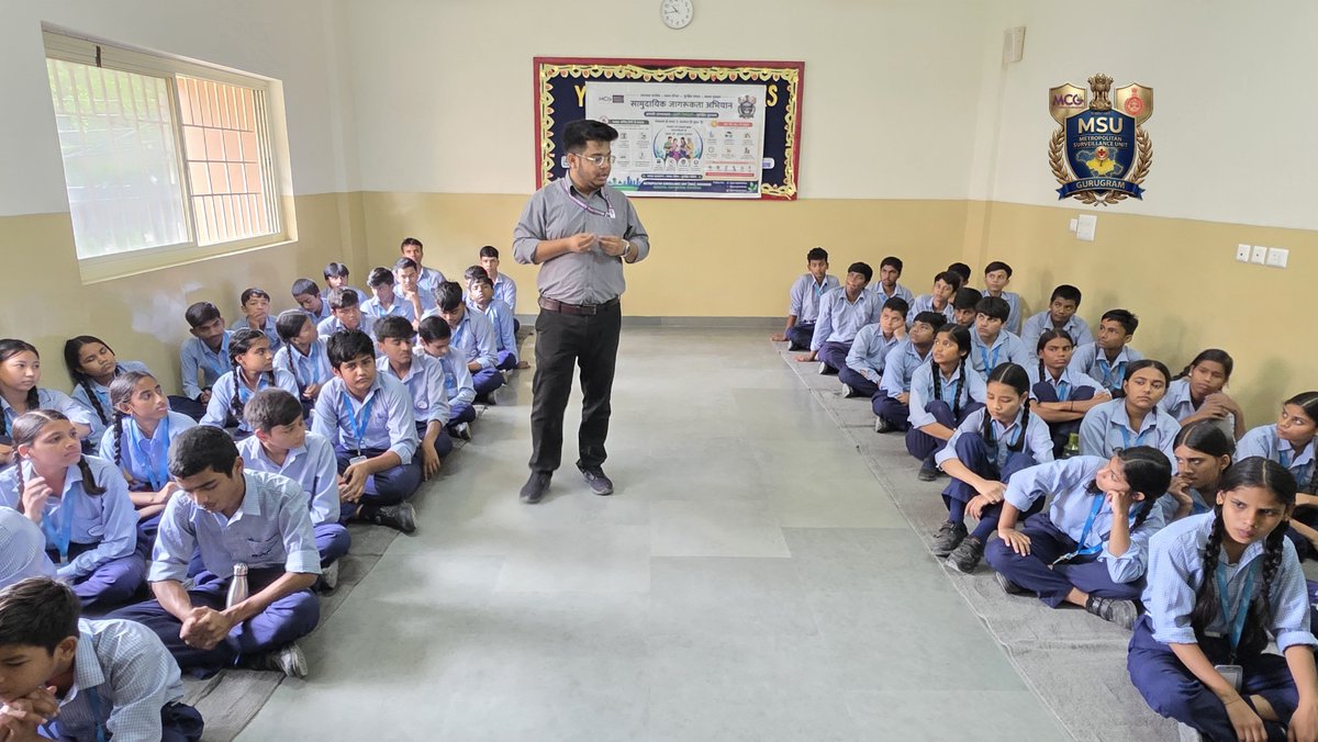 gurugrammsu's tweet photo. 60 young minds at SRF Vidyalaya, South City-1, Gurugram came together to learn about VBDs, Zoonotic Diseases, Typhoid &amp; Monsoon Health.

Small steps. Stronger communities. 
 #healthawareness #vectorbornediseases #monsoonhealth #healthygurugram 
@NCDCMoHFW @MunCorpGurugram https://t.co/dhay8t7m2G