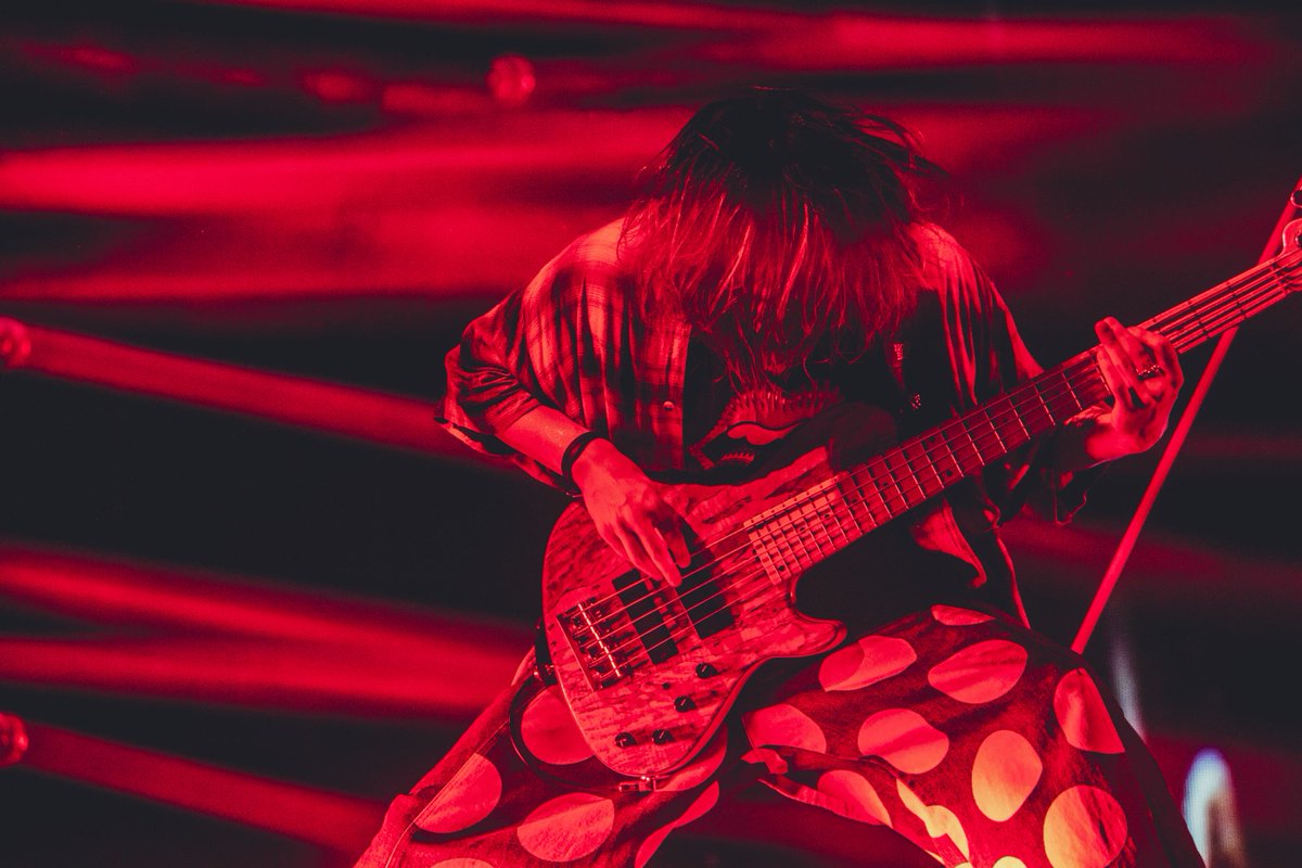 OngakuPia's tweet photo. ONE OK ROCK
『DETOX』ツアー最終章が開幕

IGアリーナ初のアリーナオールスタンディングで熱狂
https://t.co/55sy8SFnkj

#ONEOKROCK https://t.co/zZuJt5fZ0F