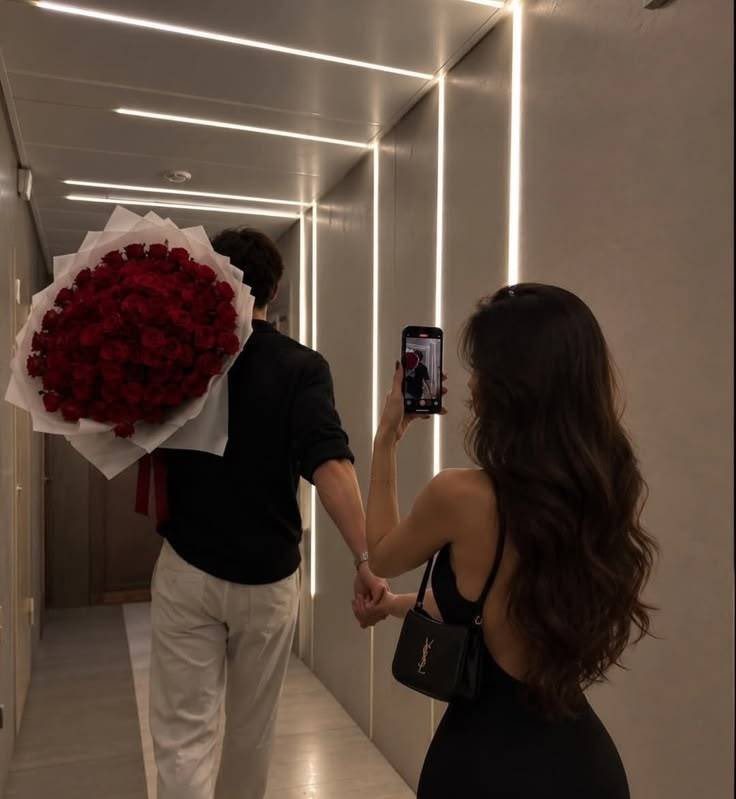bloomifyyy's tweet photo. Manifesting🤍 https://t.co/Z73Y4oBNFK