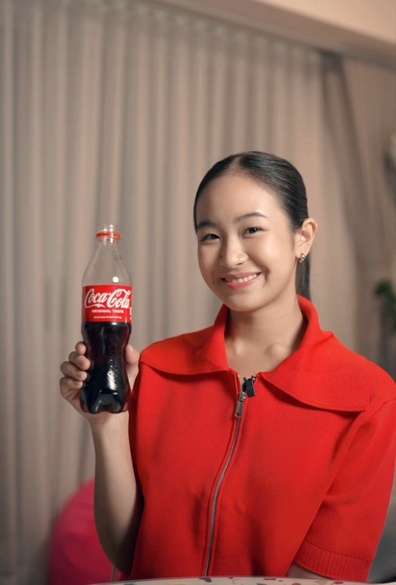 yellowhush_'s tweet photo. kung 'di pa ako nag-scroll, 'di ko malalaman may bagong post si Cap! Ang ganda-ganda in red, sobrang fresh!! Anways, engageeee

#CapriceCayetano 

🔗https://t.co/XEUpl8f7Yx
🔗https://t.co/RvGRz7qKfx
🔗https://t.co/FChFGM3a0P https://t.co/bqyDM5hHBl
