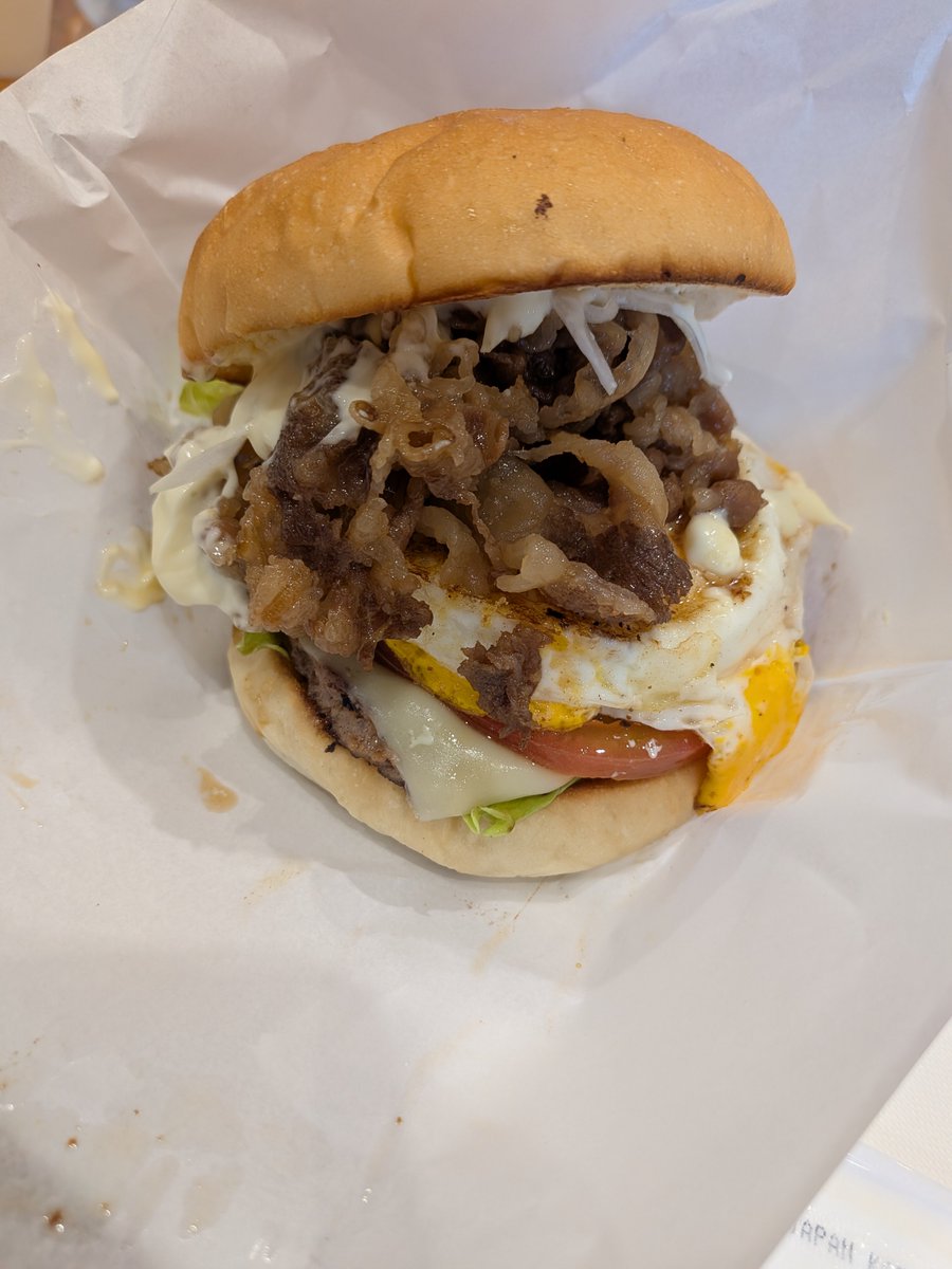 Jm2Ruv's tweet photo. 佐世保バーガー🍔 https://t.co/UoaGCmGx2R