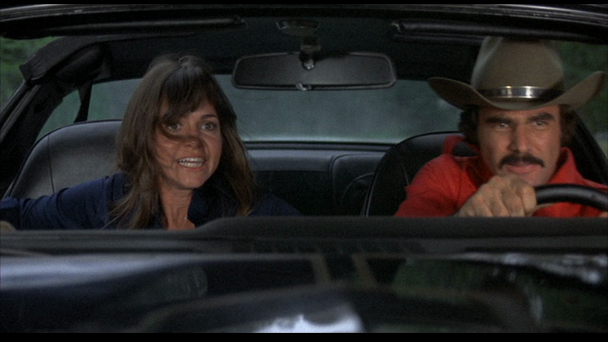 YaYaYaYa_comics's tweet photo. #ScansandSnaps - "Smokey and the Bandit"

https://t.co/hPsth8jzQn https://t.co/gVgxiJcdpu