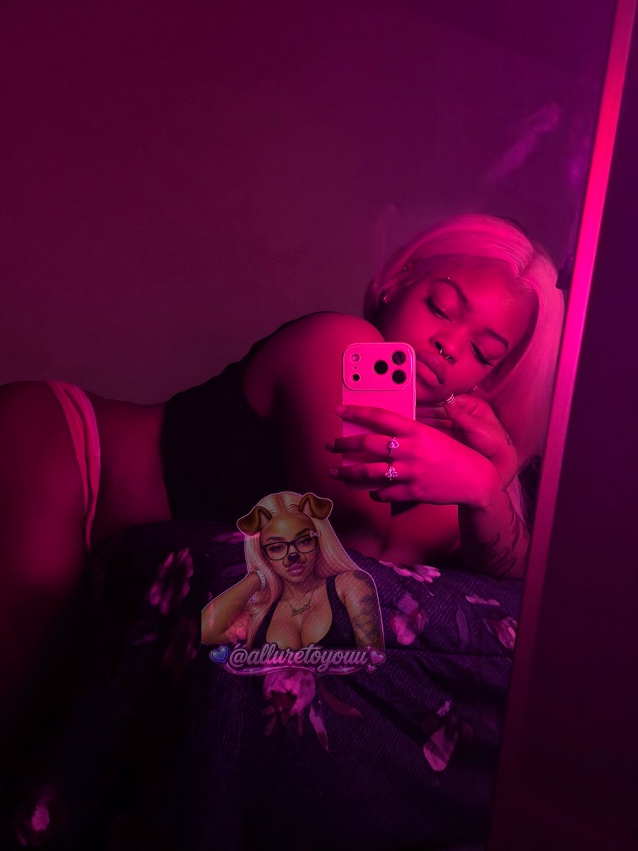 alluretoyouu's tweet photo. @Allur3too 
-
- 
Can I Send My Attachments To Your Phone When I Get High &amp; Horny😩? https://t.co/W4vnlM24Fa