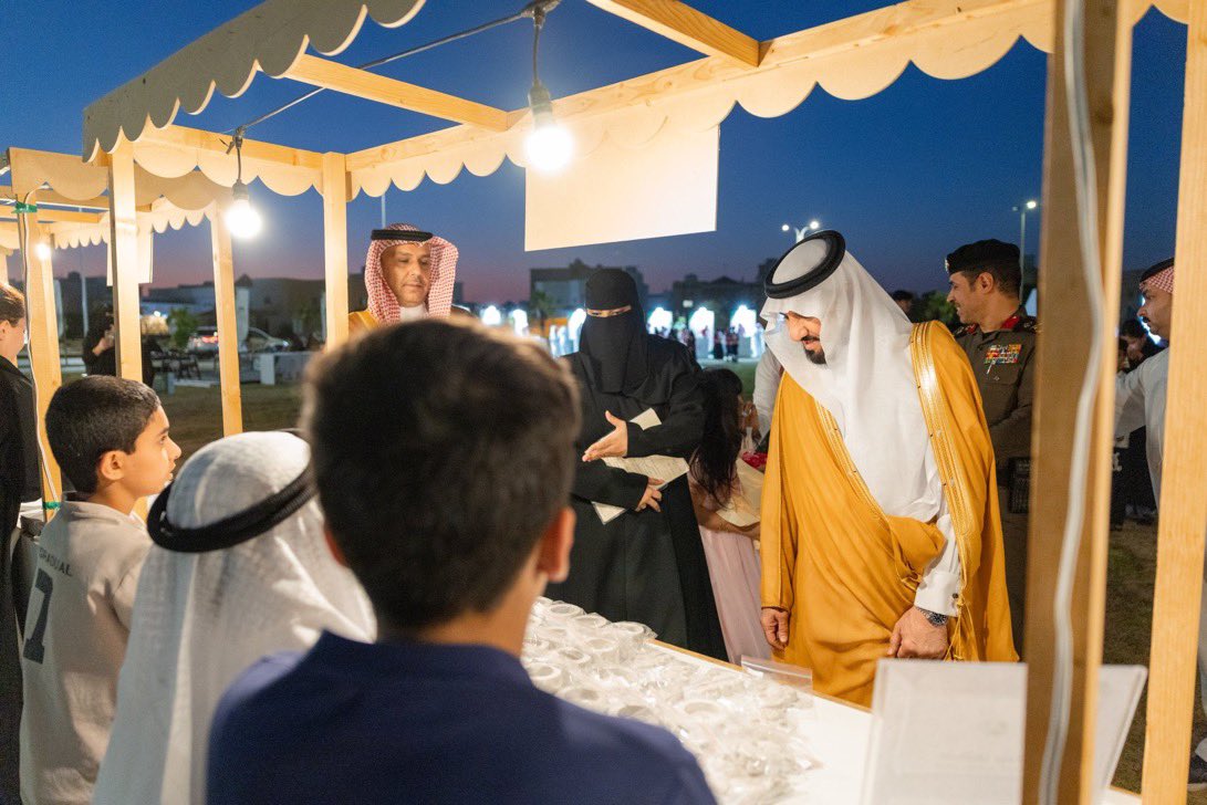 radeefahbr's tweet photo. افتتح سعادة وكيل #إمارة_منطقة_الجوف مبادرة "سوق البراعم الريادي" لتعزيز المهارات وبناء القدرات.
وتفتخر #جمعية_البر_الخيرية_بالرديفة بمشاركتها الفاعلة في هذه المبادرة المباركة، وتتويج هذه الجهود بحصولها على التكريم من #إمارة_منطقة_الجوف.
#سوق_البراعم_الريادي
@AljoufSA @EhsanSA https://t.co/6cgxzfGibR
