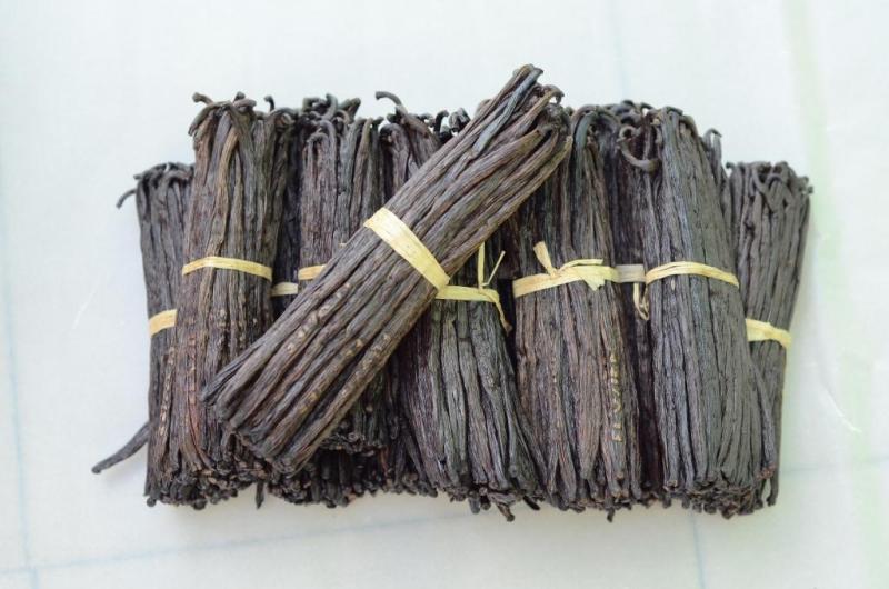 vanillabeansm's tweet photo. Looking for the finest vanilla? We grow, process, and export premium vanilla. Check out https://t.co/iSaXNojcwk. We offer over 20 tons annually! #vanillaextract #madagascarvanilla #gourmetvanilla #premiumquality https://t.co/VXeRGdzgDS