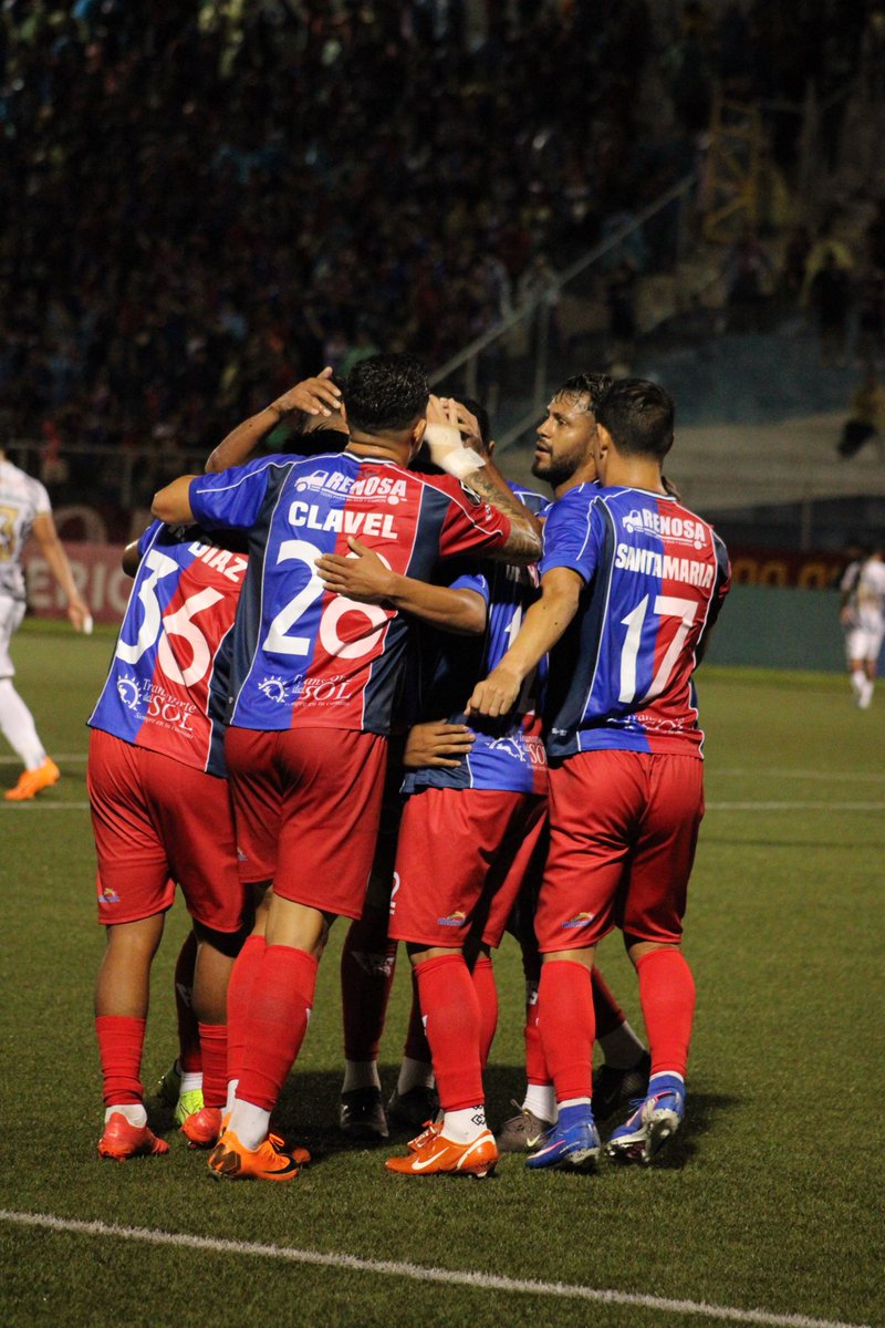 Laselecta__'s tweet photo. 🐯🔵🔴 ➕ 3️⃣ ¡C.D. FAS sumó logró sus primeros 3 puntos en la Copa Centroamericana de la Concacaf 2026!
📸: Abigail Ramírez.
#CopaCentroamericana #CDFAS #VerdesFC https://t.co/S04ov28GmN