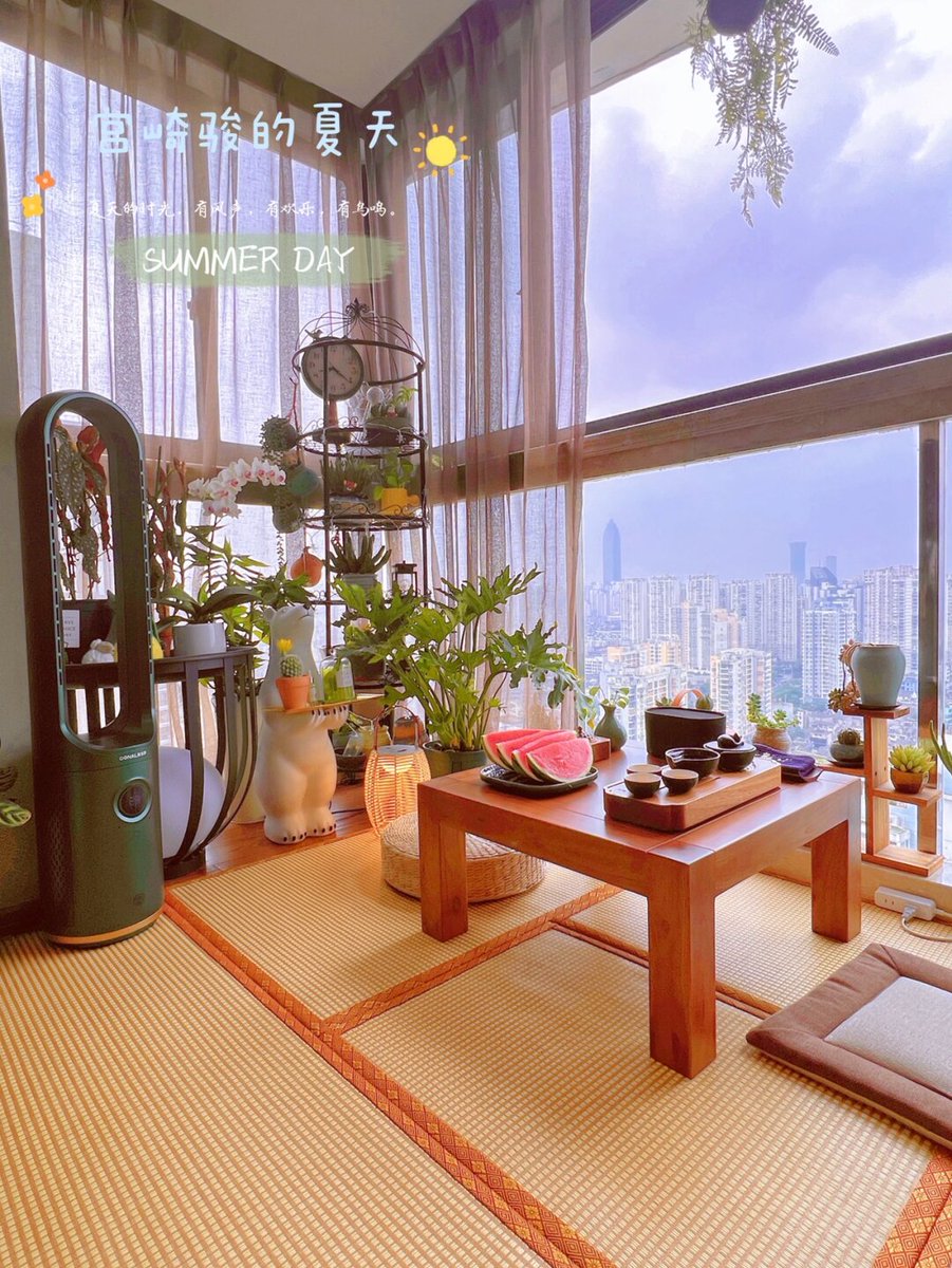 SunjaylaC's tweet photo. Just turned my tiny balcony into a cozy sun corner with a knit blanket, my favorite tea and a good book  Perfect lazy afternoon vibes at home!， https://t.co/oWb5xFpFa3