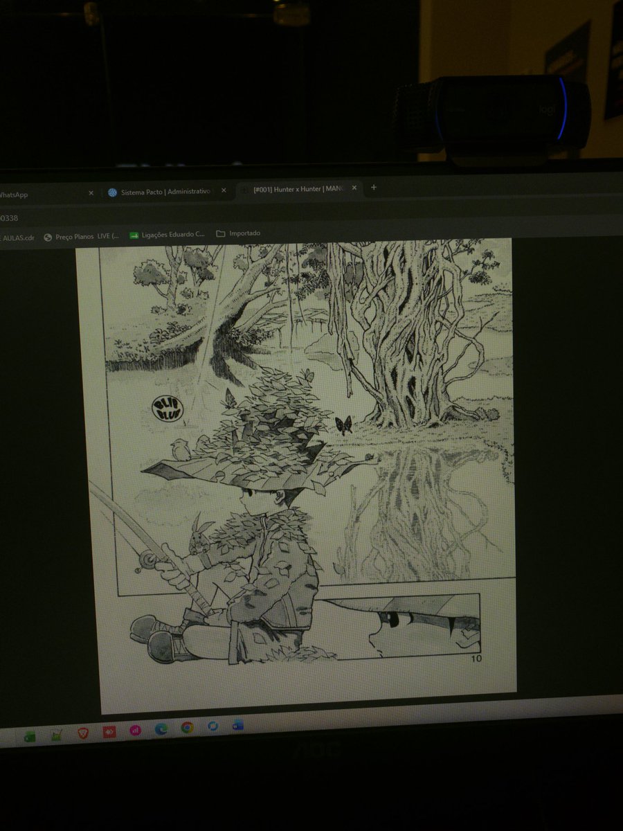anorexiaholic's tweet photo. amo ler mangá no computador da empresa começando #hxh https://t.co/4CXrmbHn5f