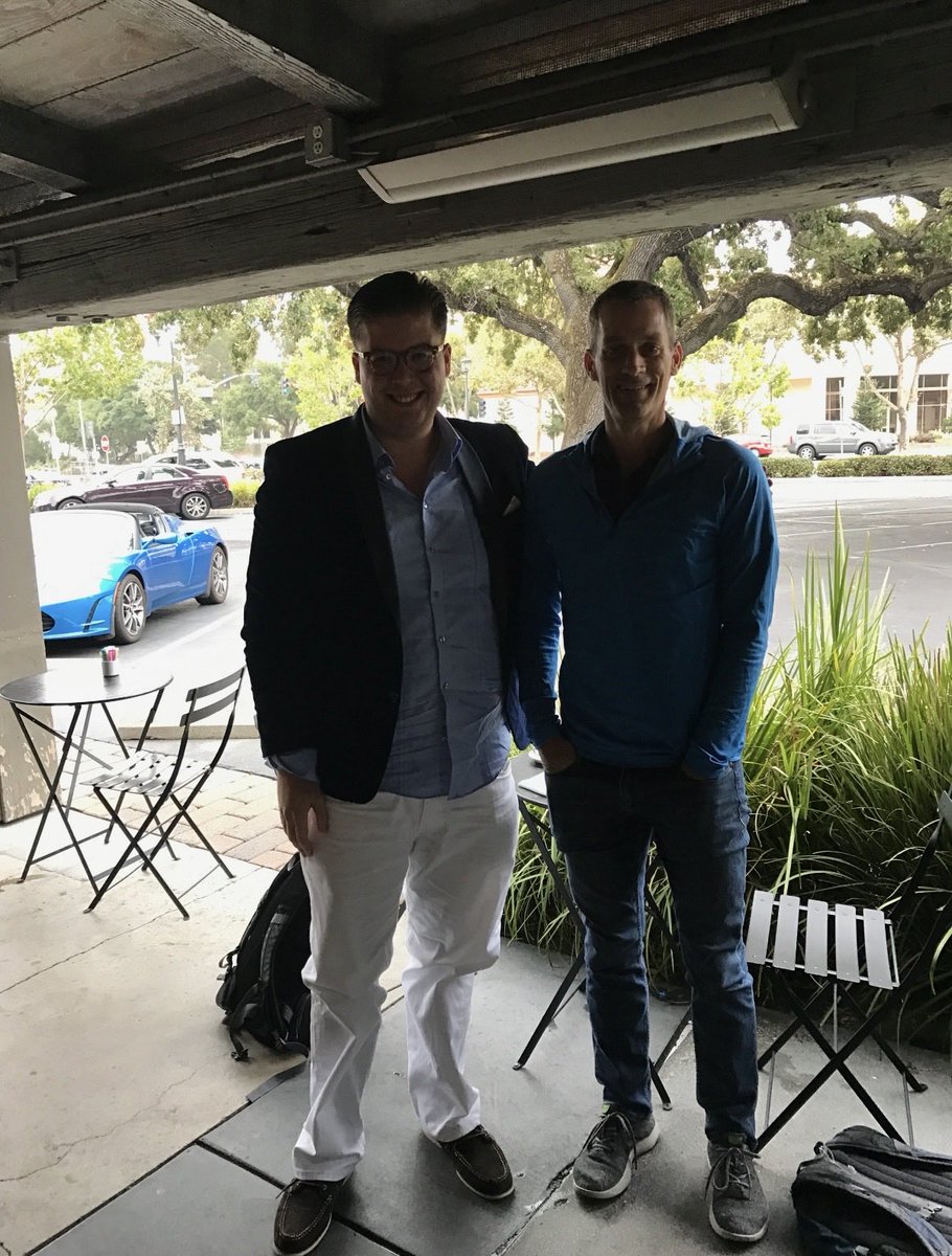 BoutiqueBiotech's tweet photo. The rumors are indeed true. Here is @JeffDean and me shootin the shit @CoupaCafe in 2017 when I first started my @Stanford biology dept postdoc. I was a fucking nobody freshly-minted PhD graduate at the time so imagine my starstruckedness when he agreed to take an IN-PERSON meeting with me and even bought me breakfast. Dude's a @Google legend and I wish him all the best at @DiscoLoopAI