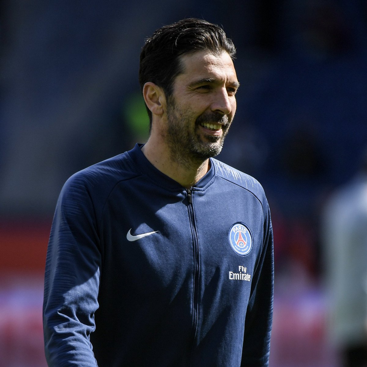 ActuFoot_'s tweet photo. 🚨 Gianluigi Buffon 🇮🇹 : « Félicitations au PSG pour cette nouvelle grande réalisation ! 🏆

Et des félicitations spéciales à Omar Artan.
Ce soir, le football lui a offert la scène qu'il méritait. 👏⚽ »

📲 X https://t.co/lVgVPQbtJE