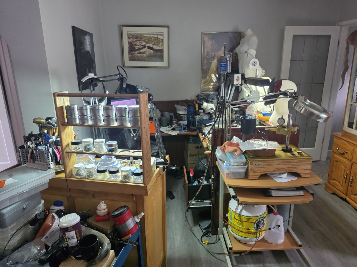 Patrick79513705's tweet photo. New work space https://t.co/PgGaQOJ88k