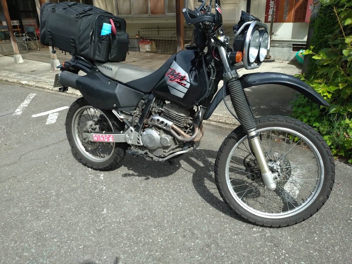 shoukantou's tweet photo. ライダーさん、
119＆120号はDJEBEL250XC＆BaJA250
121号はKTM390Adventure でした🎵 https://t.co/mEXZBU3H5J