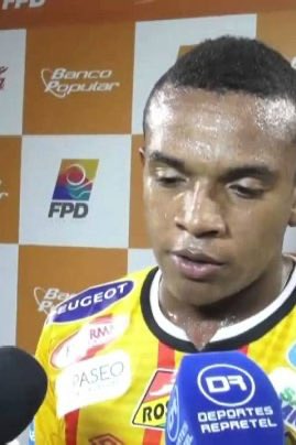 User6495582649's tweet photo. @csherediano1921 Diay si Jean hasta ahí llegó la vara de YouTuber a calentar https://t.co/oyHM24OSxT