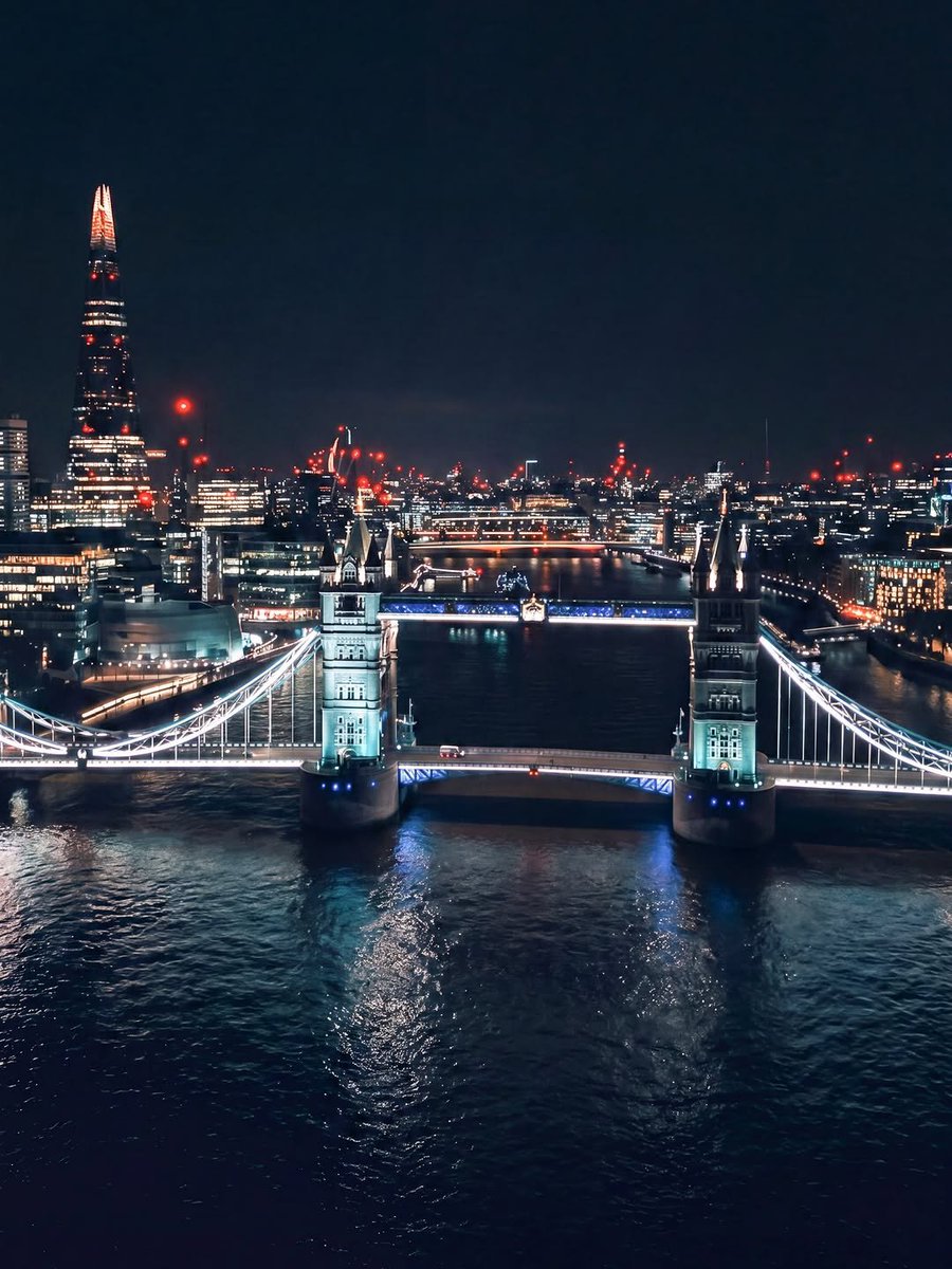 ForeverPhotos88's tweet photo. Tower Bridge, London 🇬🇧 https://t.co/INec3lOJ6s