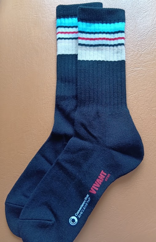 pikasdoremi's tweet photo. 今回の「VIVANT」録画だけしてまだ見ていないけれど、ファミマで「VIVANT」ラインソックス購入🧦 https://t.co/uVeo6VvSTN