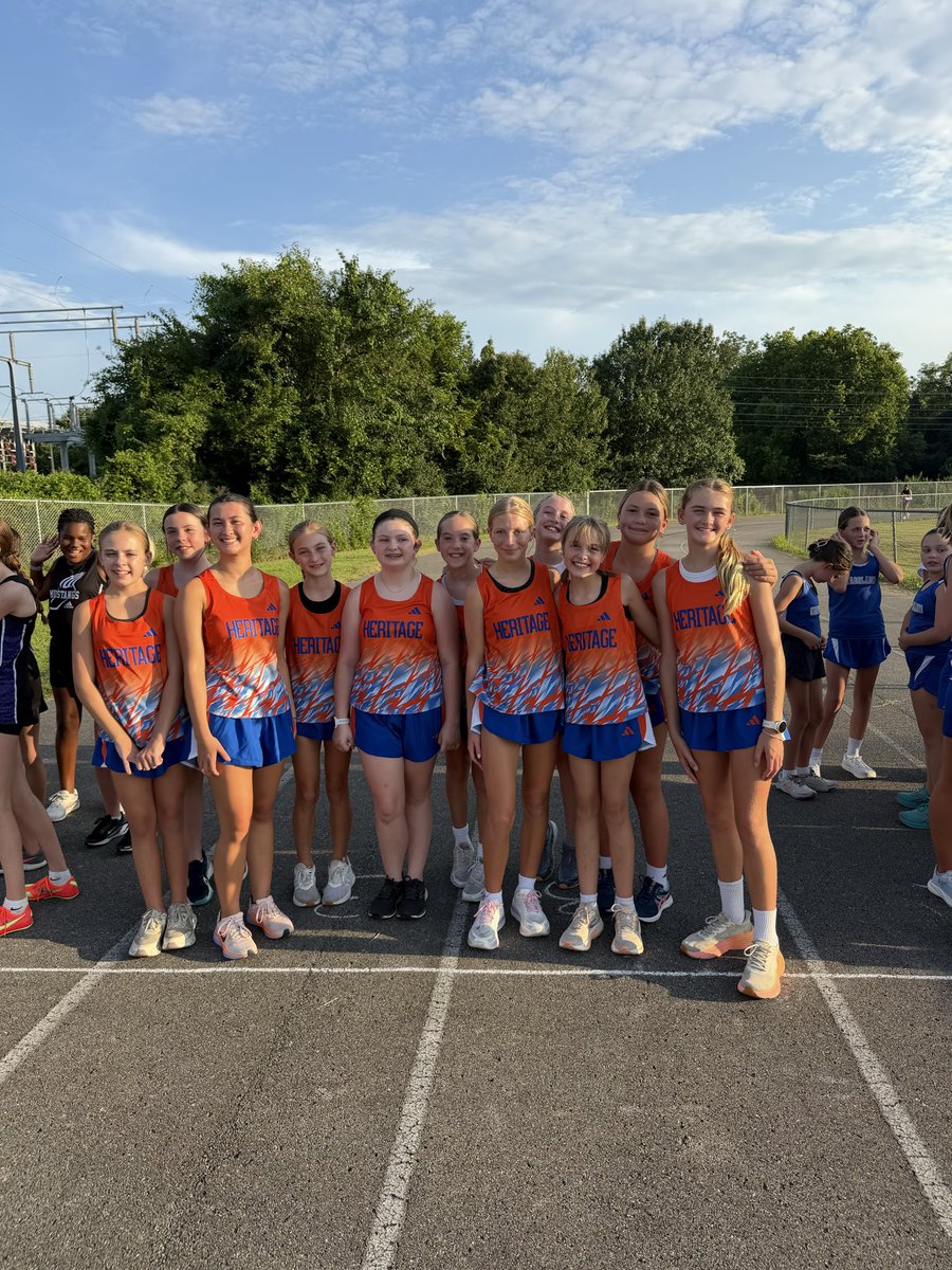 wcsHMS's tweet photo. 1st Cross Country meet of the year. Nice job, Hornets!

Carter - 1st
Anthony - 5th
Emma - 5th 
Kaaren - 7th https://t.co/kLpsn4Hvzl