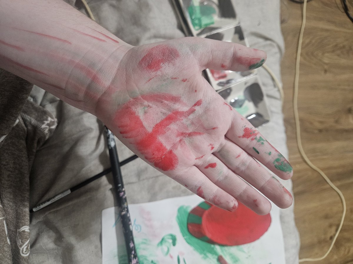 KitsAndBlood's tweet photo. I painted myself. The back kind of looks like it has a big bruise on it https://t.co/9UHCeae2s8