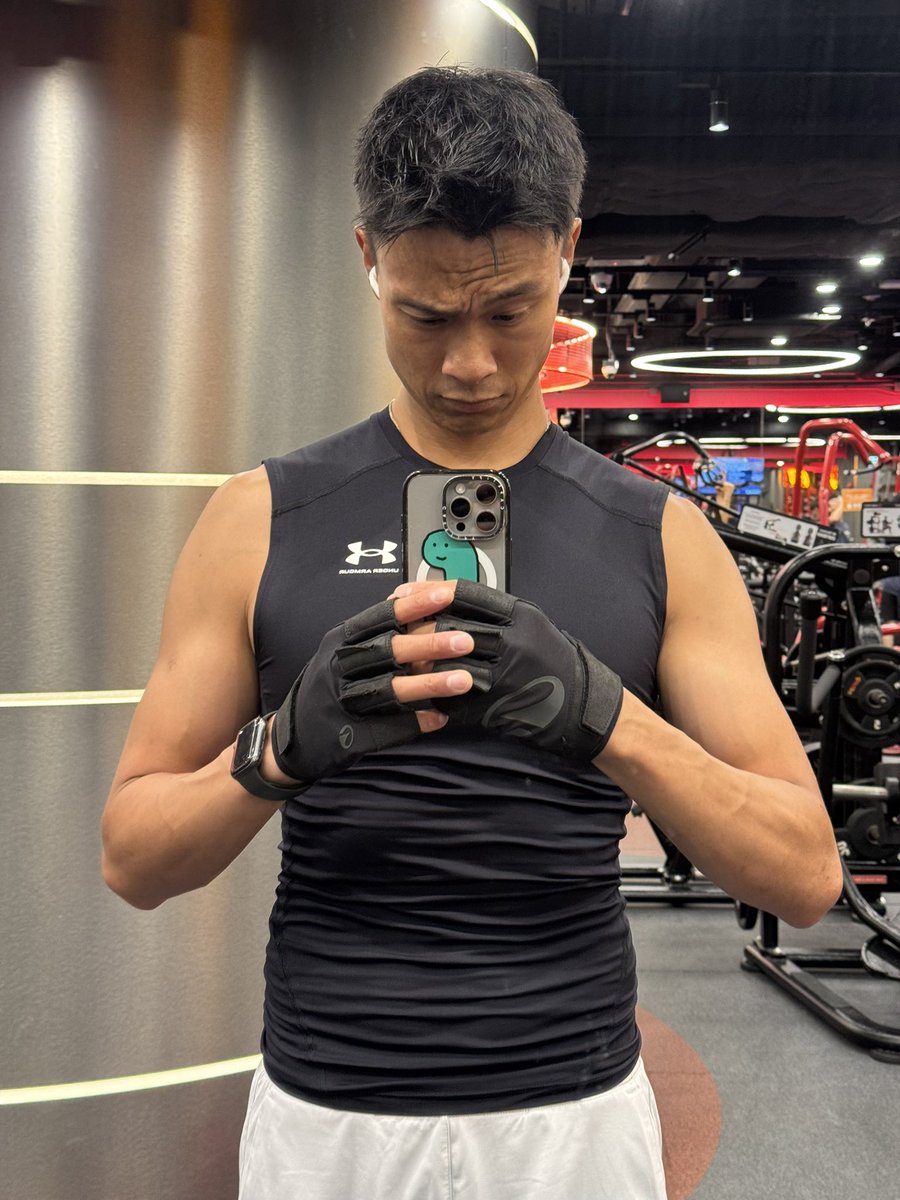 ivanchan92's tweet photo. 成長記錄 。
不要放棄,逐漸前進 。
#hkboy #gym #workout #spandex #compression #gymoutfit #underarmor https://t.co/3nkdE8yNn1
