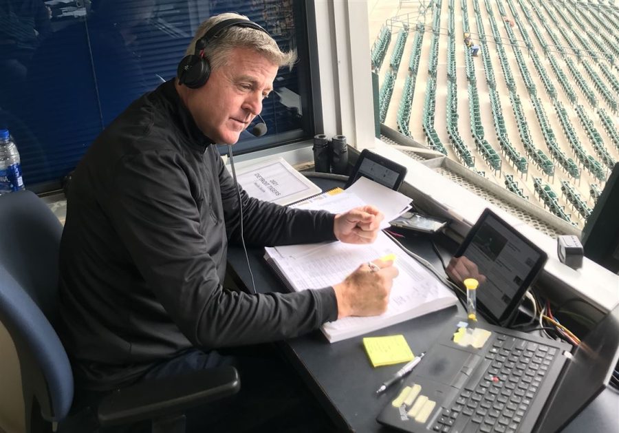 burghbulletin's tweet photo. Greg Brown took over play-by-play duties for the Pirates in 1994. This is his 33rd season, and the Pirates have made the playoffs in 3 of those years. Three. 

And we're on the verge of another year of similar fate to the other 30. 

He deserves better. We deserve better. https://t.co/ZdmouBJdvJ