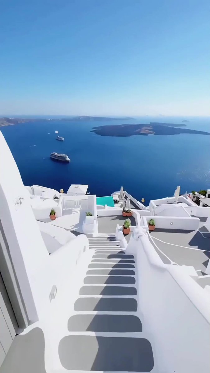 kiingcol's tweet photo. Just caught the sunrise over the Aegean Sea in Santorini—warm golden light, salty breeze, and no crowds, just pure magic.  #TravelDiaries #Greece https://t.co/YlHmFj9gVW