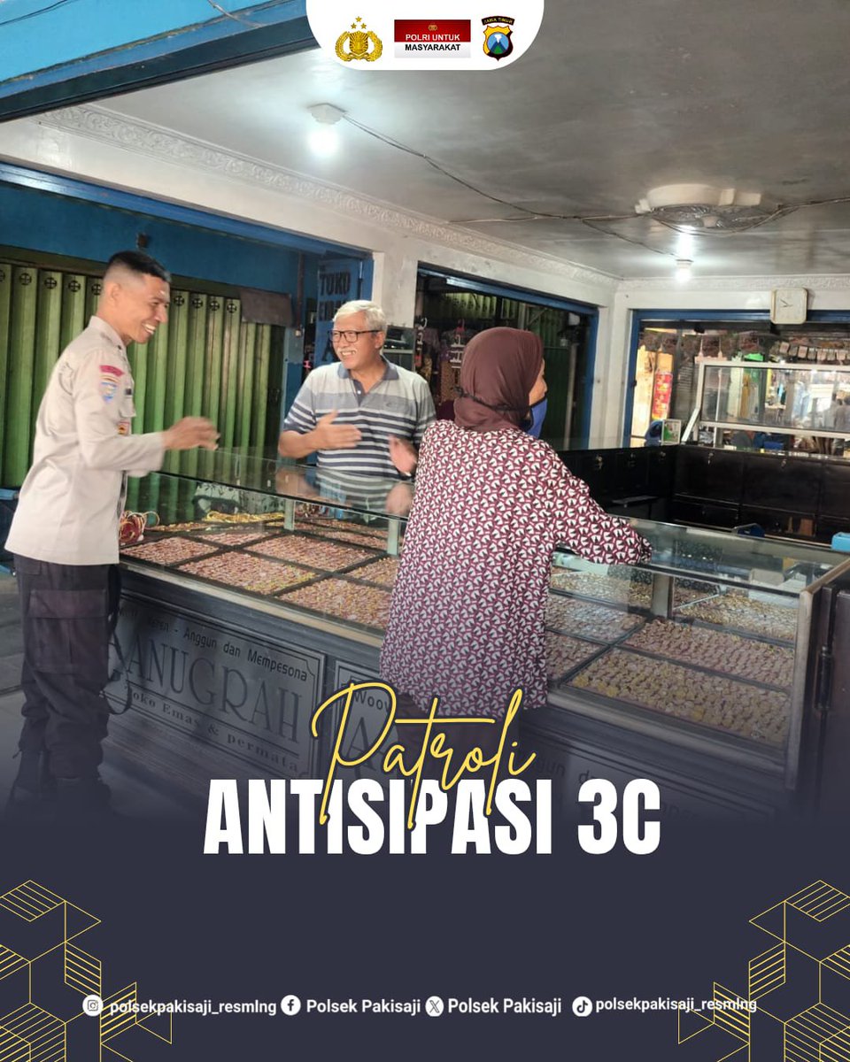 pakisaji47345's tweet photo. Anggota Polsek Pakisaji melaksanakan patroli siang di pertokoan emas Pasar Pakisaji antisipasi 3C ( Curat, Curas, Curanmor serta dialogis dengan pemilik toko emas sampaikan himbauan kamtibmas.

#polri 
#poldajatim 
#polresmalang 
#polriuntukmasyarakat https://t.co/xM75Xhtiep