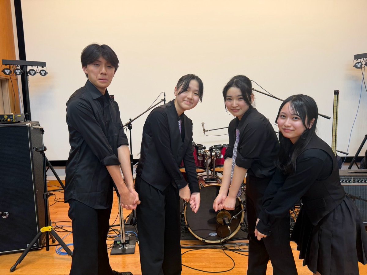 nangol_46's tweet photo. 遅れましたが引退ライブありがとうございました🏌🏻‍♀️🏌🏻‍♀️また会おうね🏌🏻‍♀️🏌🏻‍♀️ https://t.co/SbMKkugFwI