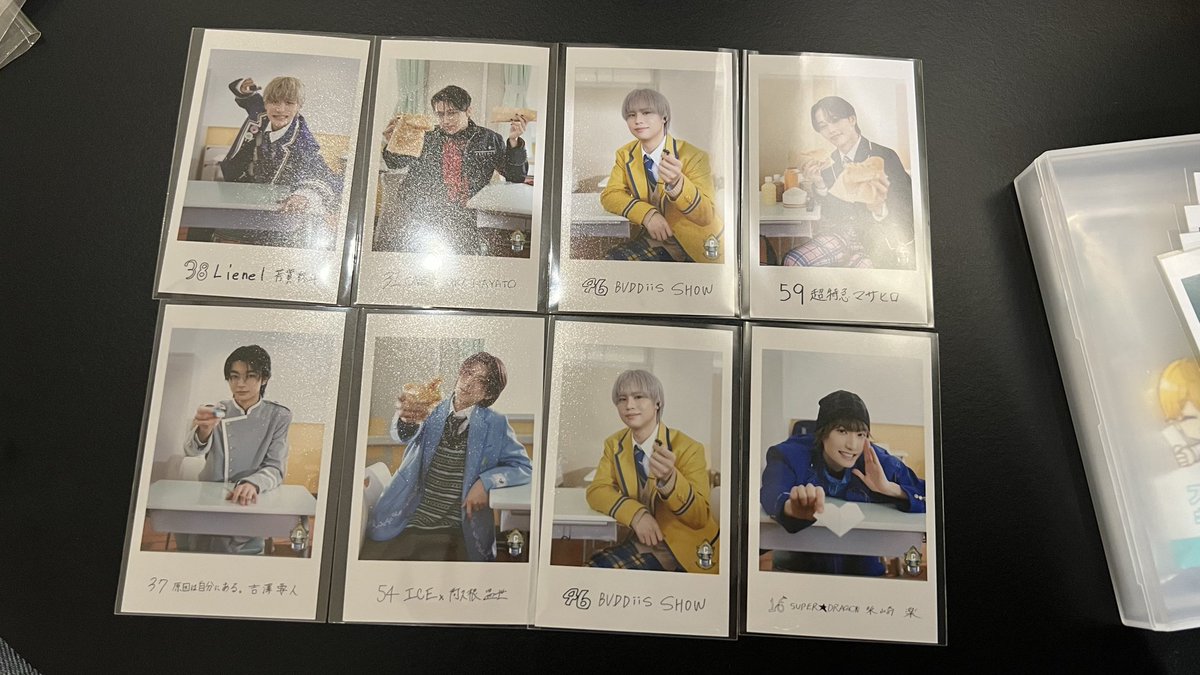 _softsan's tweet photo. エビライ EBiDAN ミニフォト 隣の席セット 交換

譲：マサヒロ、柴崎楽、HAYATO、吉澤要人、SHOW、阿久根温世、芳賀柊斗

求：山中柔太朗 > 塩﨑太智、田中雅功、飯島颯

郵送での交換希望です！お心当たりある方は気軽にお声掛けください⟡.·*.
#MILK交換 #MILK求 #MILK譲 https://t.co/GilyD1xtvl
