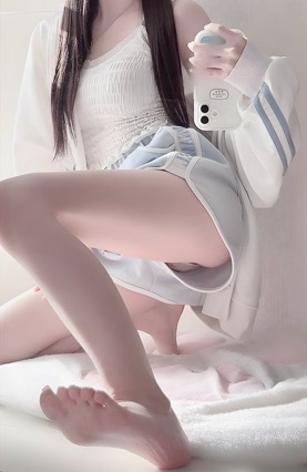 _dAnIeL_wHiTe_'s tweet photo. いい香りにゃん https://t.co/e90EP11qH0