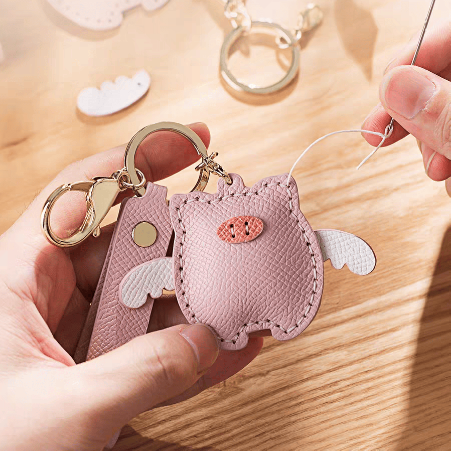 Vvpreetham2's tweet photo. Handmade felt keychain done!  Soft, quirky, and totally one-of-a-kind—small projects = big joy this weekend! https://t.co/yz5qp1z8Dt