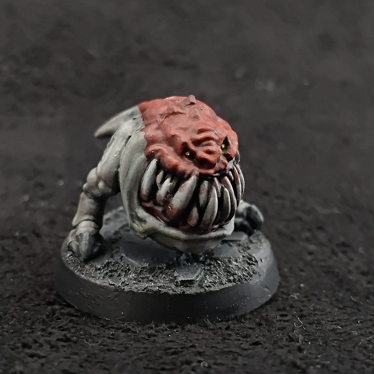 Amoeba_Bait's tweet photo. Finished a squig for my #Mordheim warband - painted using a limited pallete 

#PaintingWarhammer #WarhammerCommunity https://t.co/h5886fURys