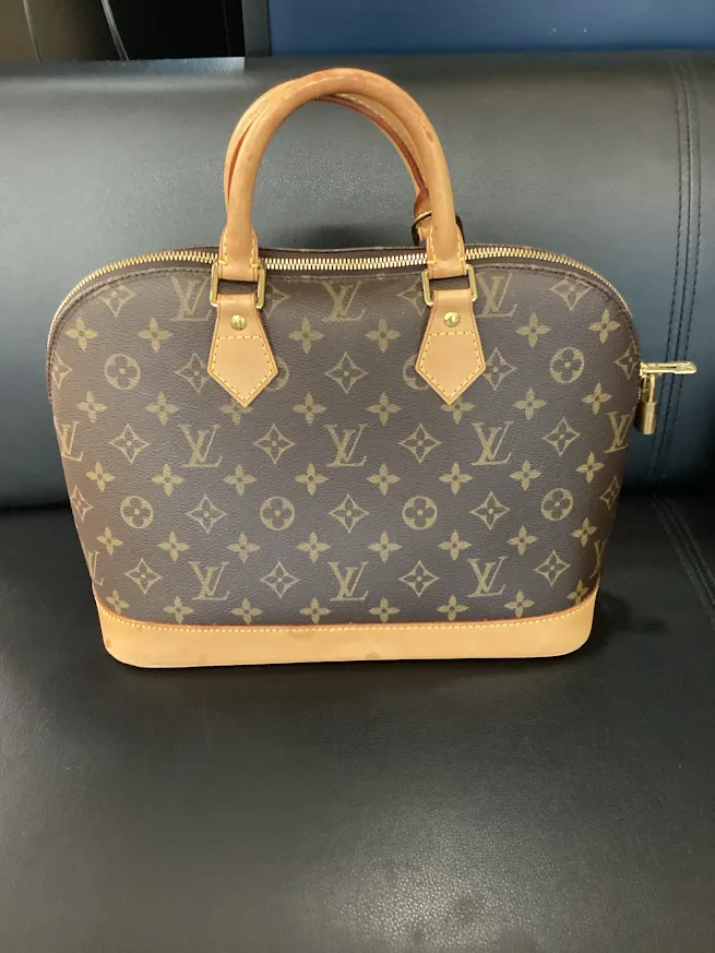 GoldrushEvery's tweet photo. エブリデイゴールドラッシュせんげん台店のお買取品です✨

LOUIS VUITTON アルマ ♡

#イオンせんげん台店 ＃ブランドバッグ #千間台  #ブランド買取 #エブリデイゴールドラッシュ https://t.co/PHvmkDnqF2