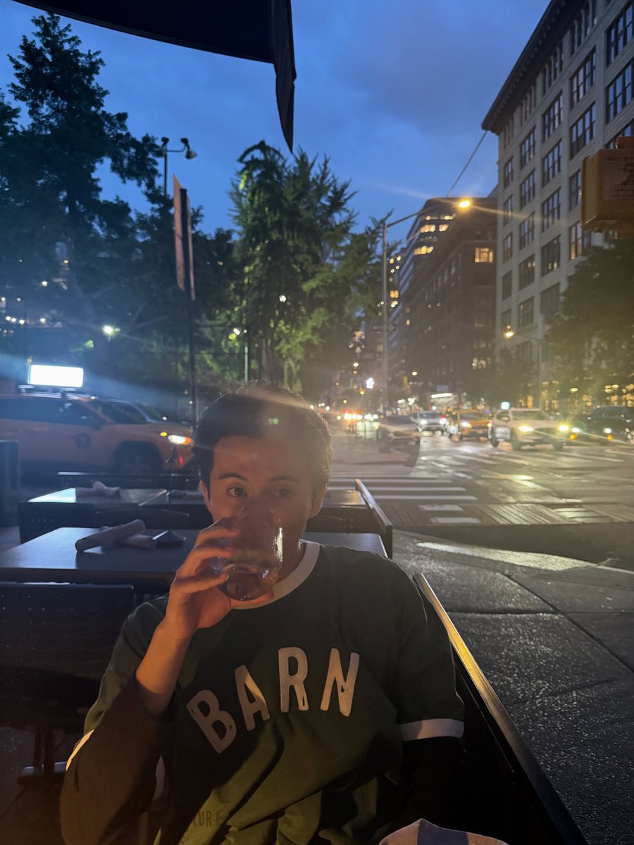 merlynsie's tweet photo. ดินเนอร์เดทเซ็ตใหม่กับคุณมาร์คลี 🥂🖤 https://t.co/cPSCIUsau5