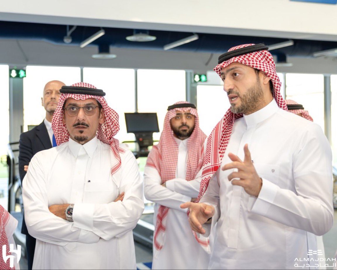 Musafer_News's tweet photo. اختيار فهد الحقباني لمتابعة وتنفيذ مشروع مركز تدريبات #الهلال الجديد لم يكن اختيارًا عابرًا، بل رهانًا على رجل يعرف هذا المجال جيدًا. https://t.co/LzC9ra1MqB
