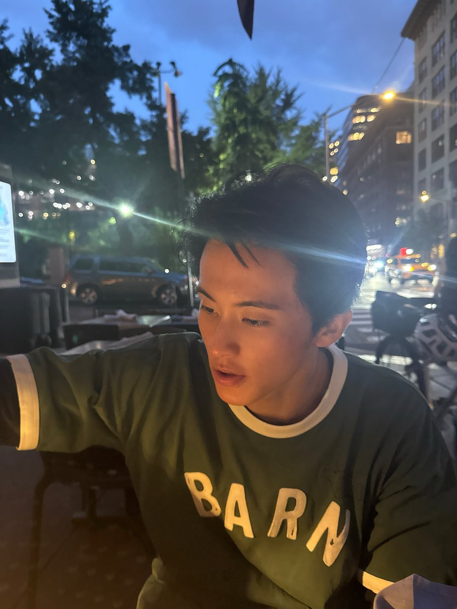 markmoIo's tweet photo. onyourm__ark update!!! 🥹🥺 https://t.co/4wfTwr5BIg