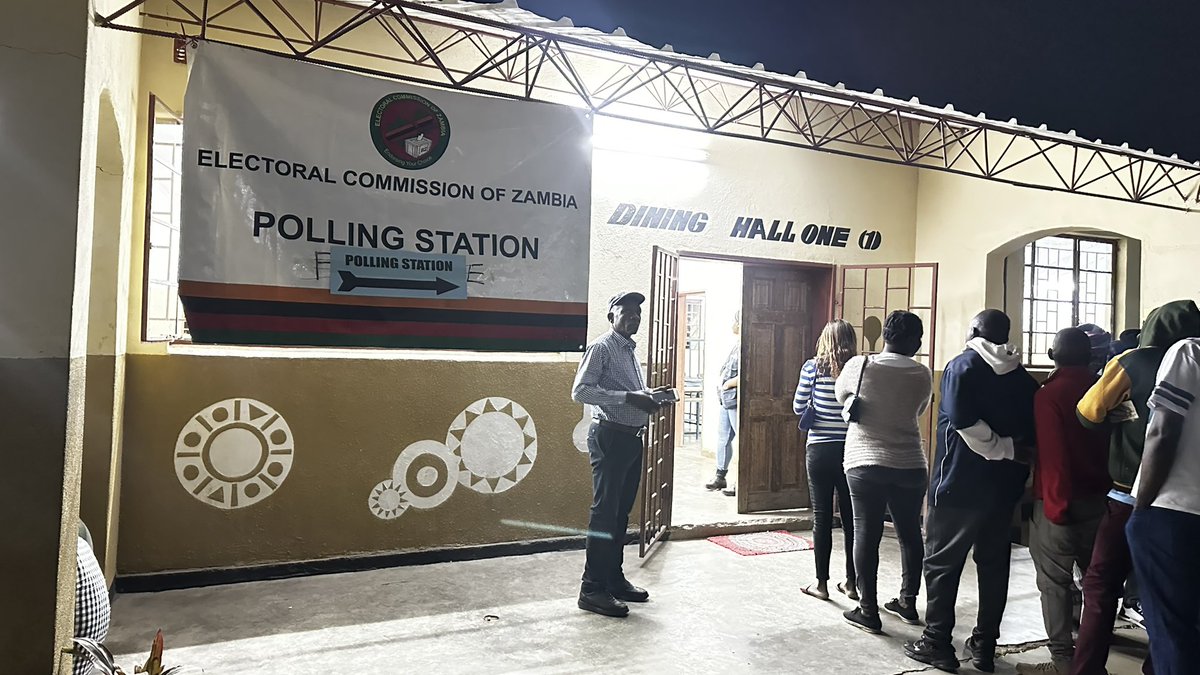 COMESA_GPS's tweet photo. Zambia General elections have officially kicked off. The AU-COMESA EOM deployed across the 10 provinces of the country are currently observing the opening and unfolding of the elections 
#zambiavotes @znbctoday https://t.co/e9AwKeSrJS