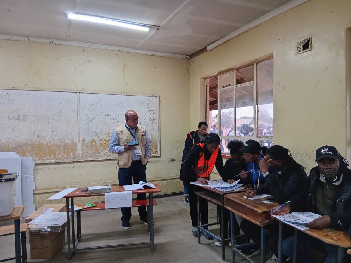 COMESA_GPS's tweet photo. Zambia General elections have officially kicked off. The AU-COMESA EOM deployed across the 10 provinces of the country are currently observing the opening and unfolding of the elections 
#zambiavotes @znbctoday https://t.co/e9AwKeSrJS