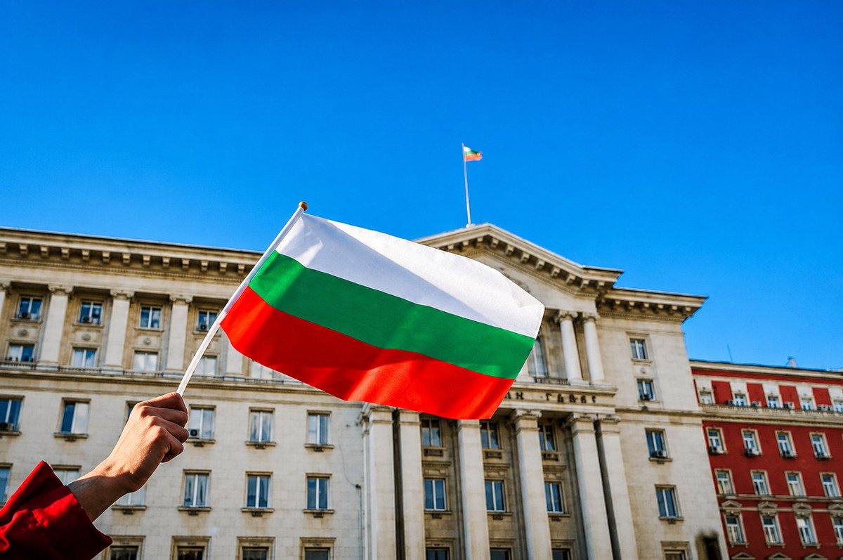 CCBS_News's tweet photo. #Bulgaria seeks to pursue a more pragmatic and independent foreign policy by maintaining working diplomatic channels with #Russia while remaining firmly committed to the #EU and #NATO.
https://t.co/sCD5zzhT1Z https://t.co/XgYN0vtXcQ