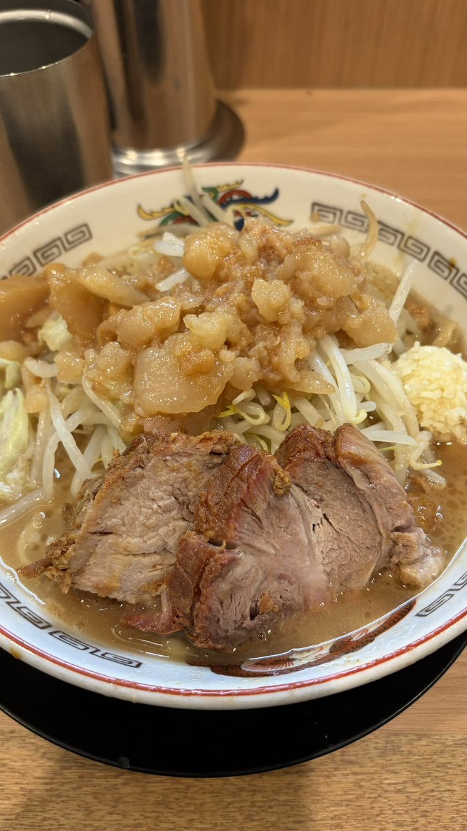 ShotaChillin's tweet photo. ラーメン豚山 五反田店
小ラーメン
#二郎系 https://t.co/xYQe3s01CM
