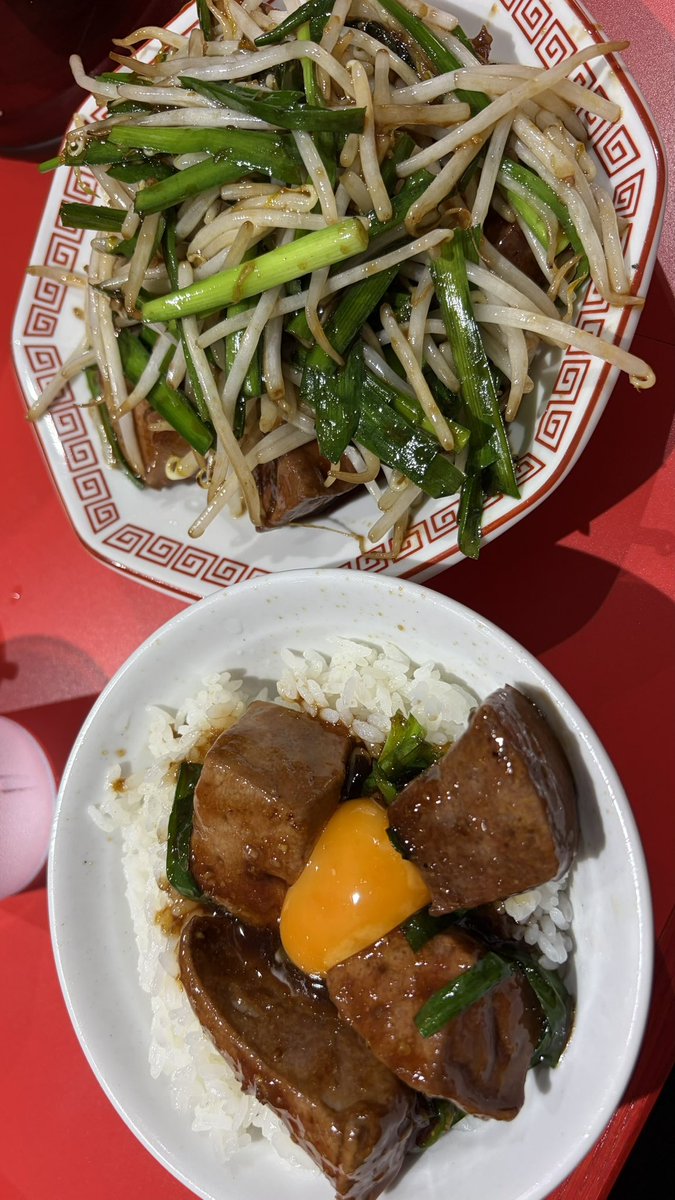 ShotaChillin's tweet photo. レバニラ中華 満腹 渋谷店
レバニラ＋純レバ丼
#飛ぶぞ https://t.co/pygalAXpT2