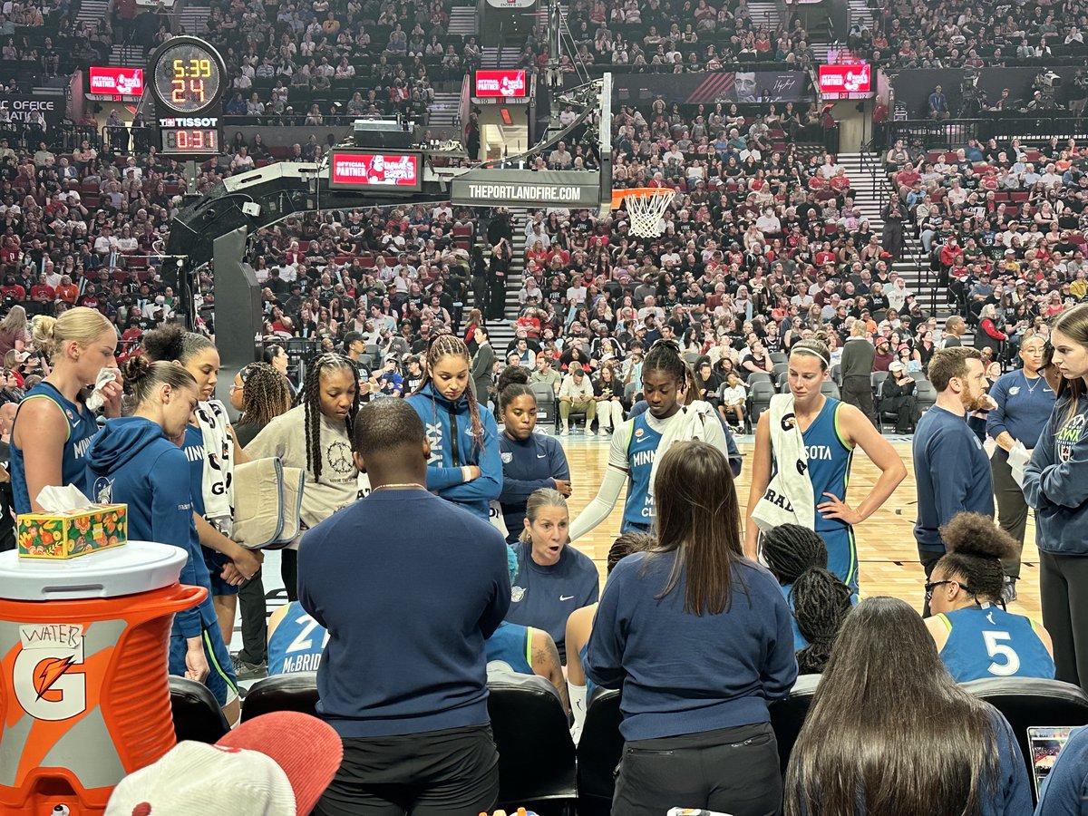 CarleyKnox's tweet photo. Here we go LynxNation!! https://t.co/S4T3cS8vxl