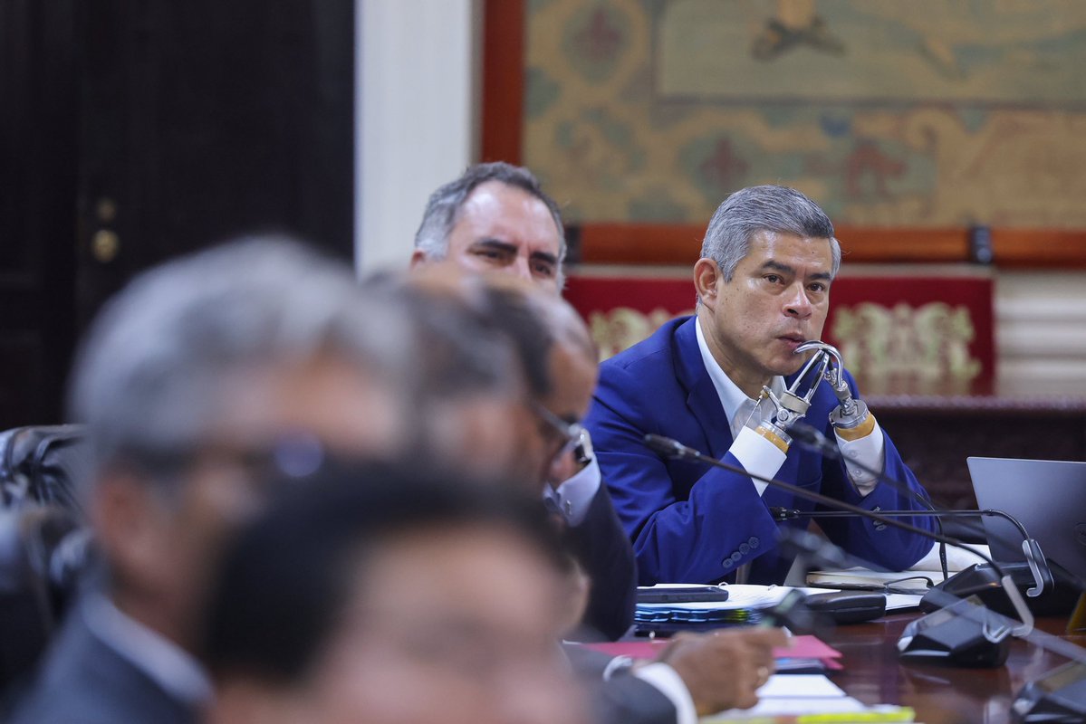 presidenciaperu's tweet photo. El gobierno de la presidenta Keiko Fujimori aprobó hoy declarar de interés nacional la visita de su santidad el papa León XIV al Perú, prevista del 11 al 17 de noviembre de 2026, durante la sesión ordinaria del Consejo de Ministros liderada por la jefa de Estado en Palacio de Gobierno.

“La visita de su santidad es una gran noticia para todo el país”, expresó la mandataria.