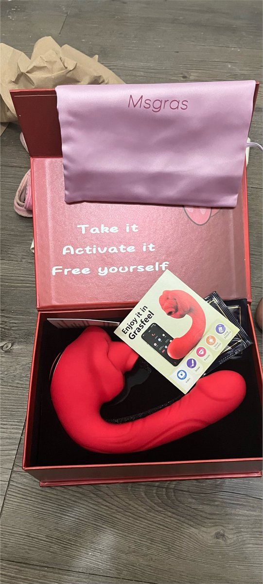 petplaymaya's tweet photo. Thank you to @SecretBliss69 for the product can’t wait to try it https://t.co/6cDxpTNWcL