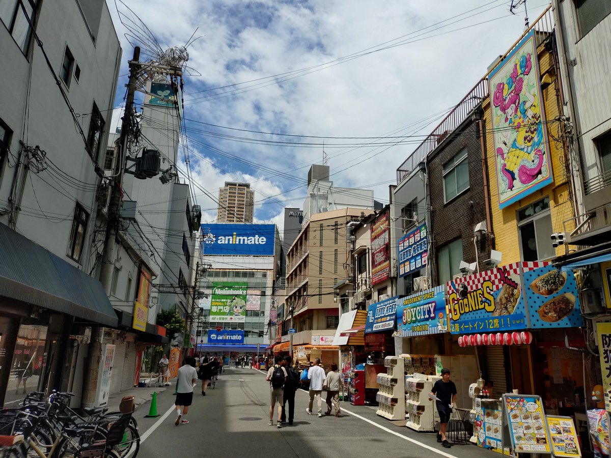 omk_hatena's tweet photo. おはようございます。
本日のポンバシは晴れてますね♪☀ https://t.co/PkrNkhkrjX