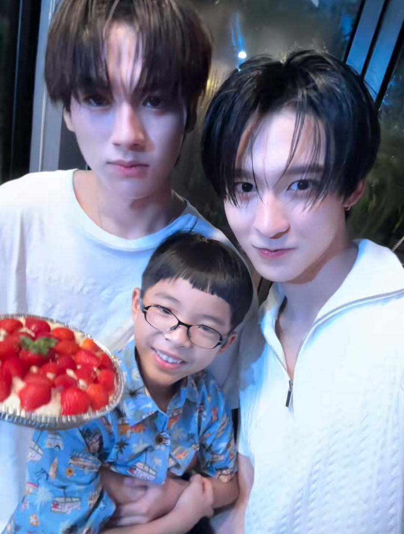 barbillw's tweet photo. ชนะทุกคนที่เเฮปน้องเเพทเเล้ว 😼😼

#ryujinpatji #ริวจินแพทจิ https://t.co/n55XcXLOhn