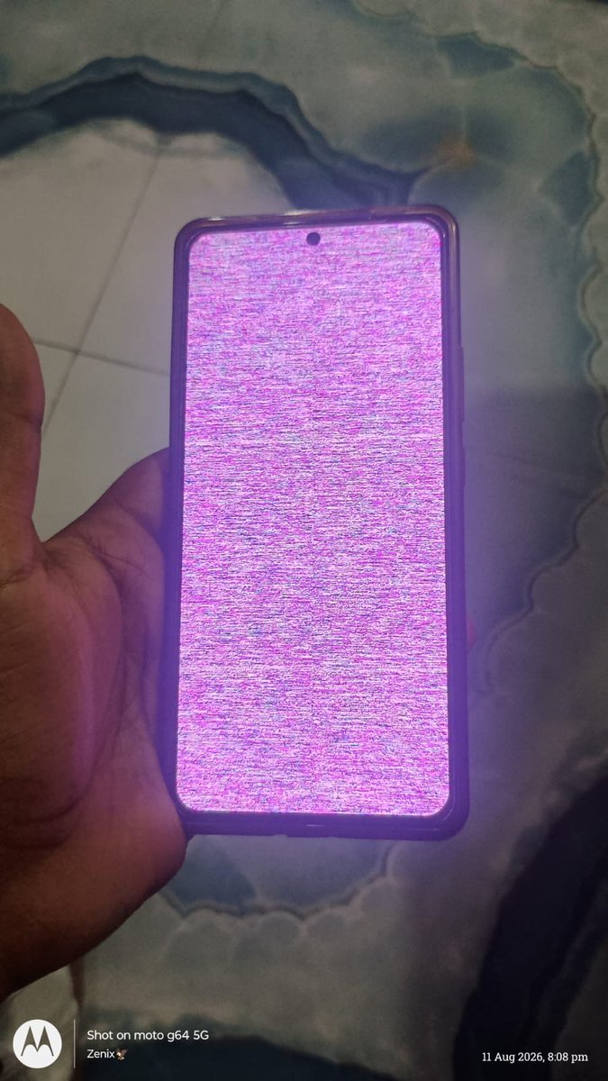 Prince126798's tweet photo. @Madhusu47723754 @TECHINFOSOCIALS Sanw with me bro @IqooInd  . The phone just survived warranty and broke. No damage has ever happen to phone. The service centre says it is due to water but there was no water gone in it anytime. https://t.co/eHXyyh6TAI