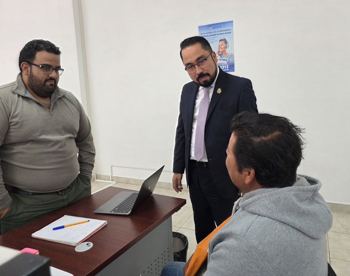 fjjuarezl's tweet photo. Durante mi visita a la oficina regional de la @ceaivgente en San Miguel de Allende, platiqué con algunas familias para conocer cómo ha sido la atención que han recibido y saber de qué manera podemos seguir apoyándoles.

Esto nos ayuda a estar más cerca de quienes nos necesitan. https://t.co/qKh55YPU9m