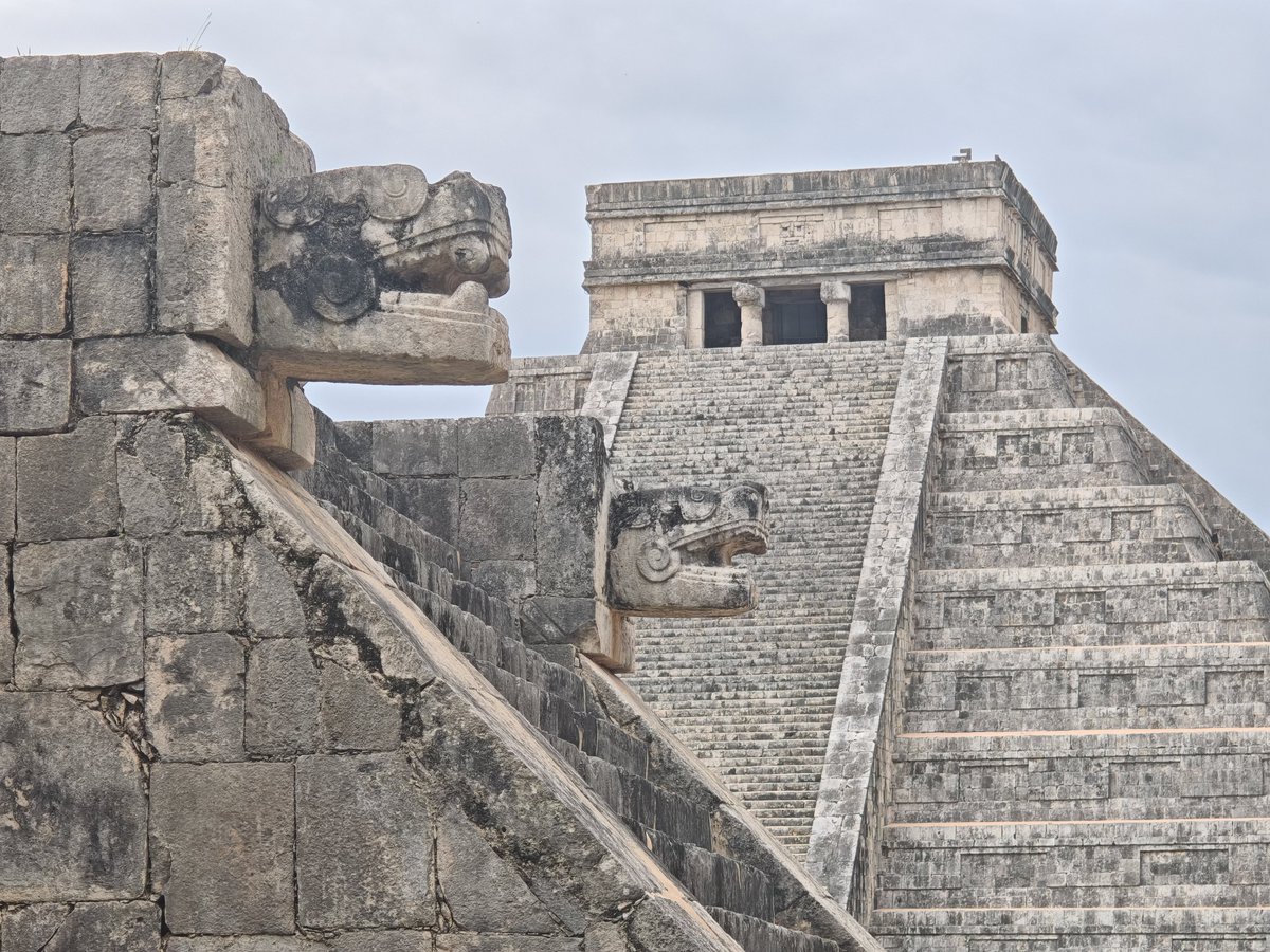 rydimer's tweet photo. Chichen Itza https://t.co/DkLWTnrBog