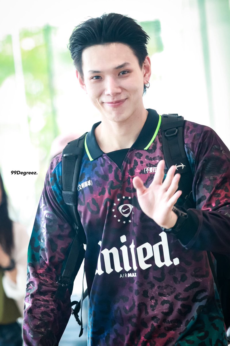99_degreez's tweet photo. สู้เค้านะไดโนเสาร์ย้ากกกกกกกกก  @oueiija 

#ต้าห์อู๋ #DAOU #oueiija https://t.co/yaRgab9Kvn