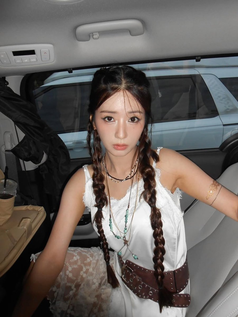 bbomi_813's tweet photo. 뽀미웅니 생일추카해요🥳🧡🫳🫳 https://t.co/vOaO1dlTwQ
